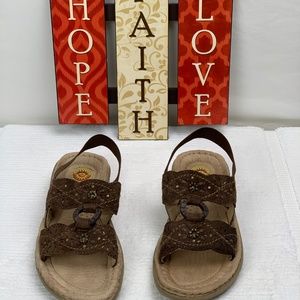 Earth Spirit  Sandals Woman Size 7